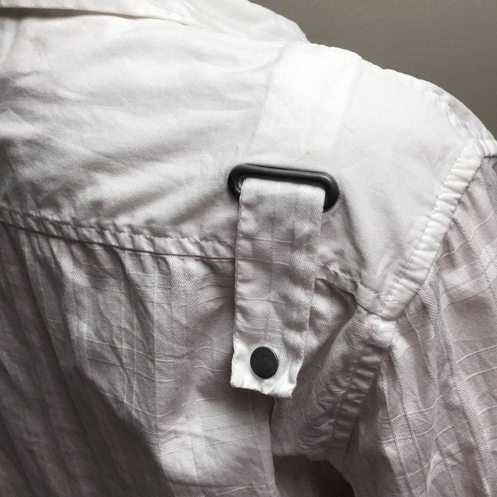 Guess button down top - Picture 5 of 8